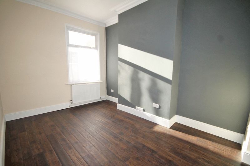 Property photo 3 of 11 Dining Room