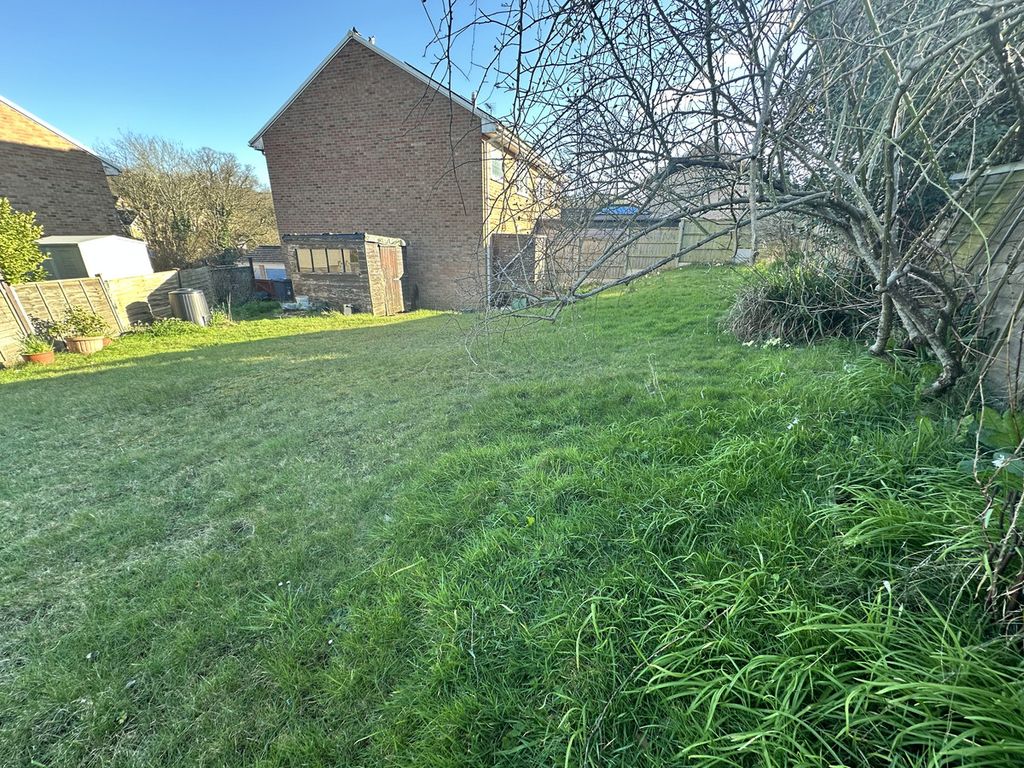 Property photo 2 of 13