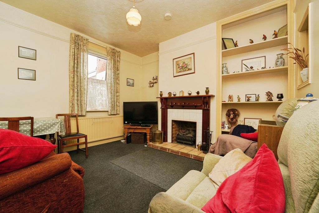 Property photo 3 of 14 Photo