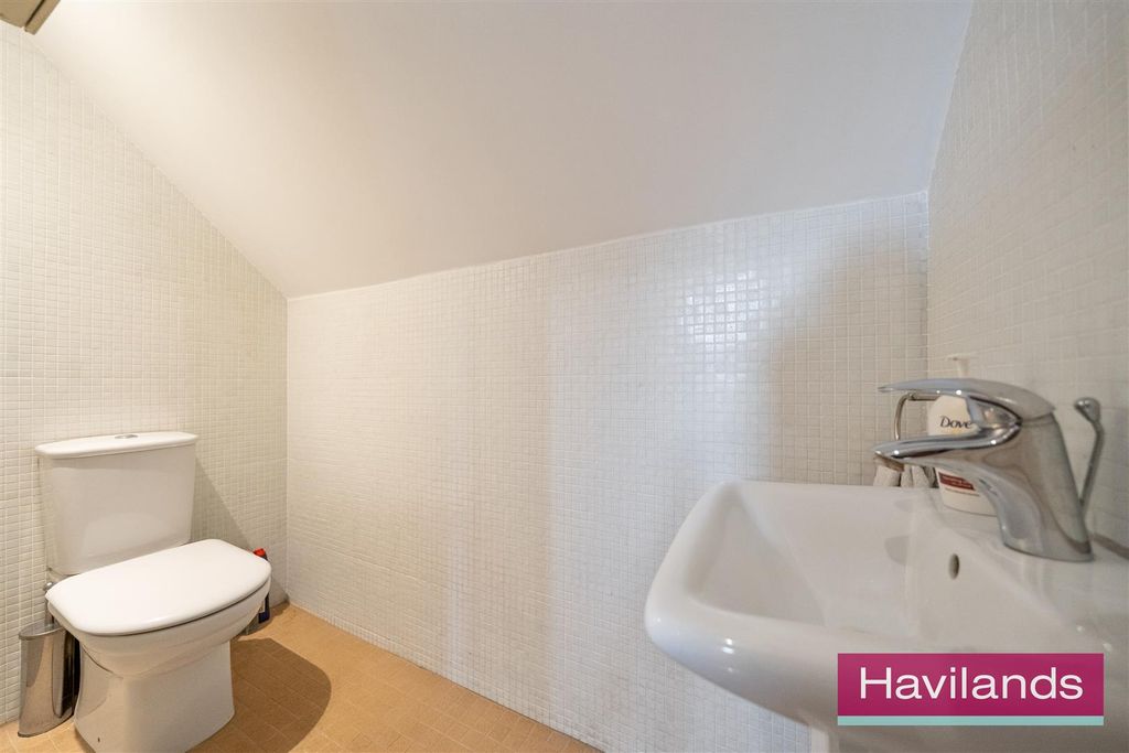 Additional image 23 of 6 bed semi-detached house for saleVillage Road, Enfield EN1