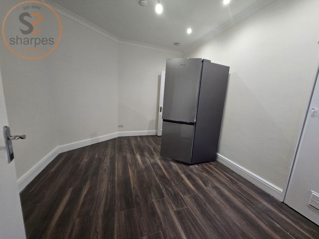 Property photo 2 of 13 Whatsapp Image 2025-12-17 At 12.57.26.Jpeg