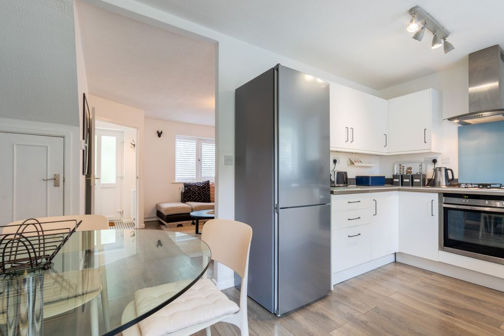 Property photo 3 of 16 Kitchen/Diner