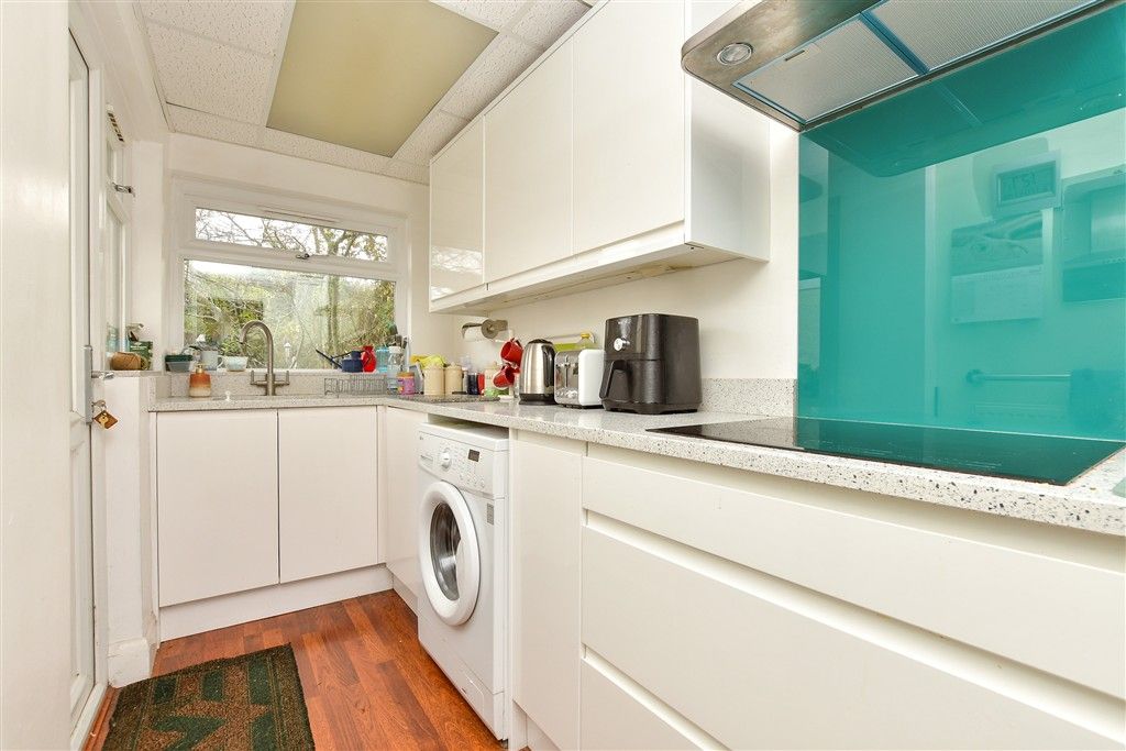 Property photo 2 of 17 Kitchen