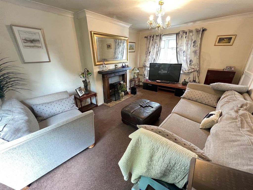 Property photo 3 of 20