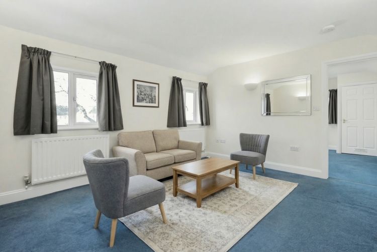 Property photo 3 of 9 320265