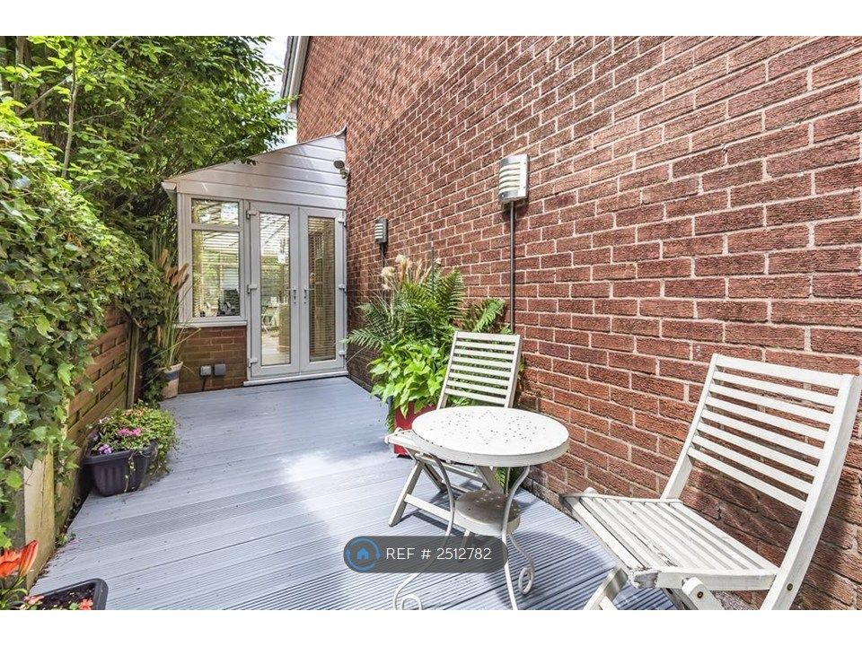 Property photo 3 of 28 Front Side Decking