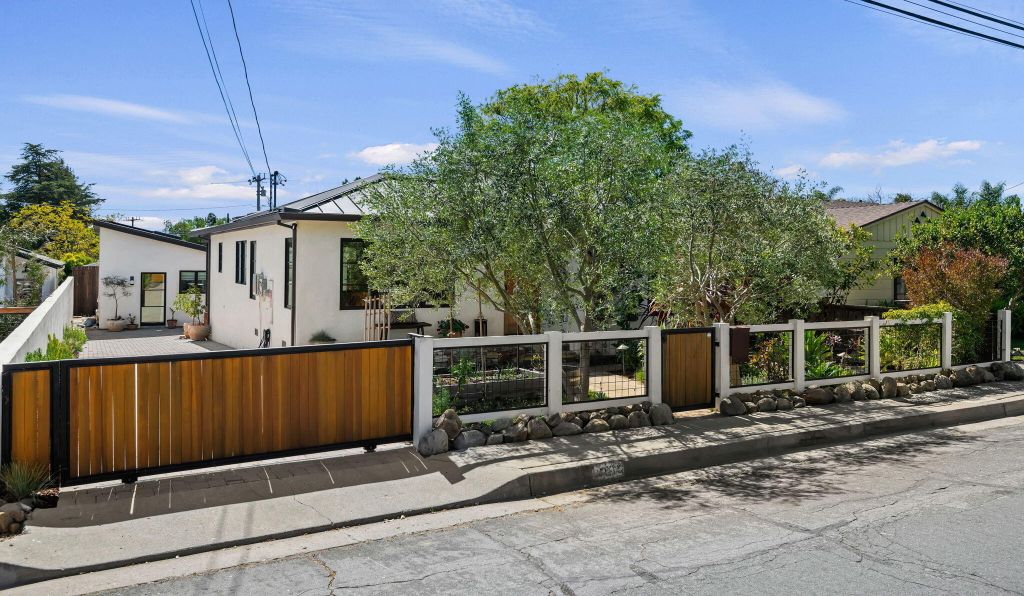 Property photo 2 of 10 <Alttext/>