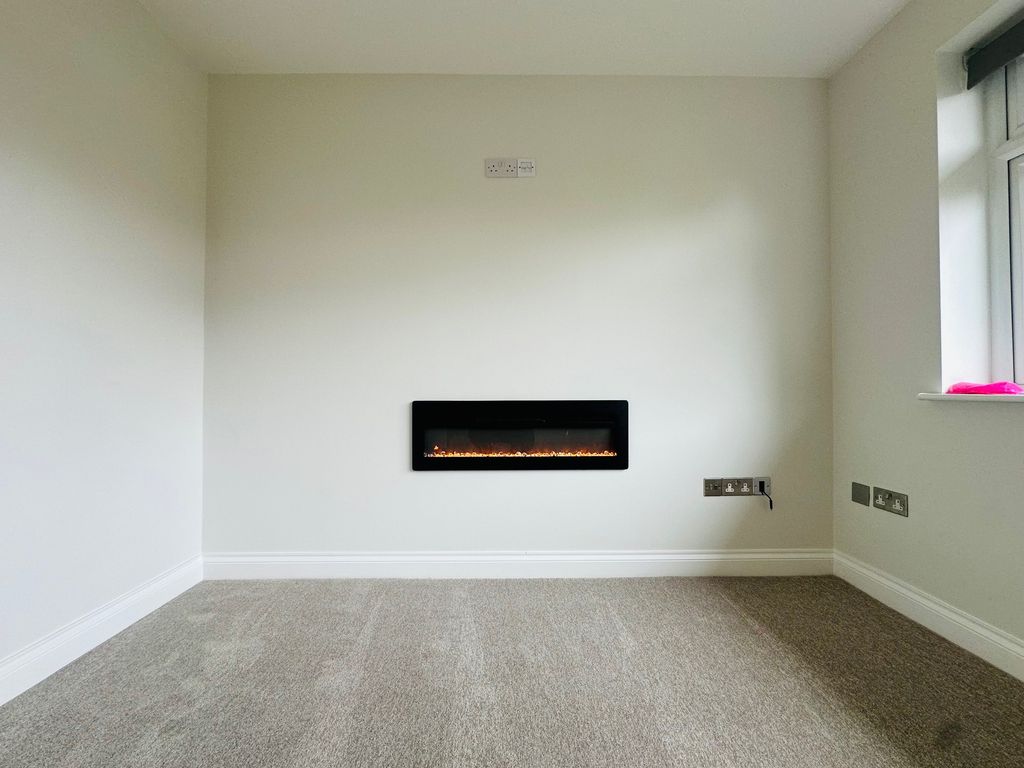 Property photo 2 of 10 Living Room
