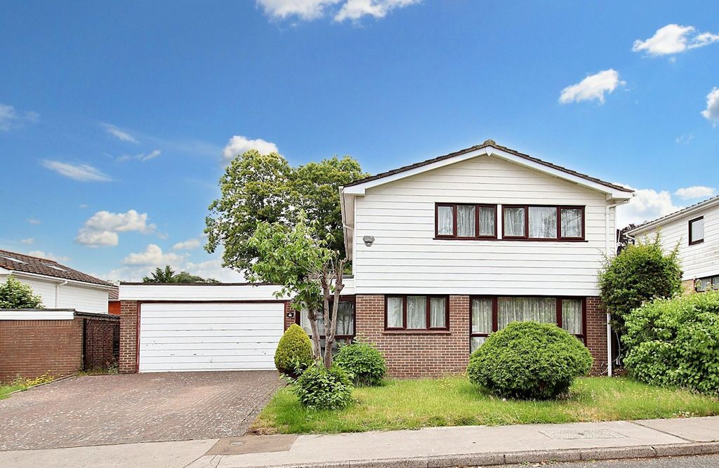 Property photo 1 of 17