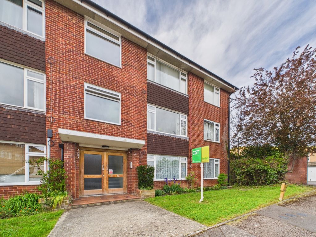 Property photo 1 of 12 Cam01740G0-Pr0542-Still012