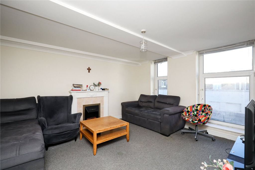 Property photo 2 of 9 Picture No. 07