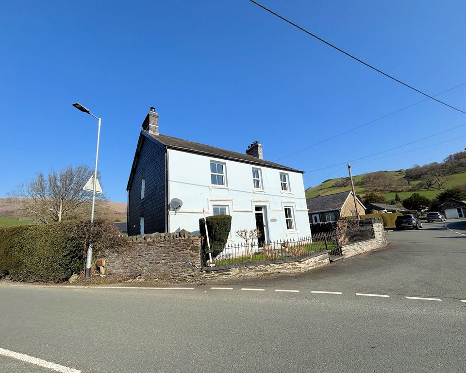 Property photo 3 of 57