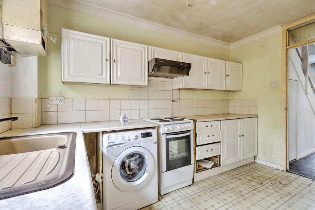 Property photo 2 of 14 Pbox-Img.Jpg