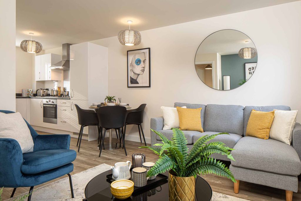 Property photo 2 of 6 Kitchen And Lounge Apartment Gp