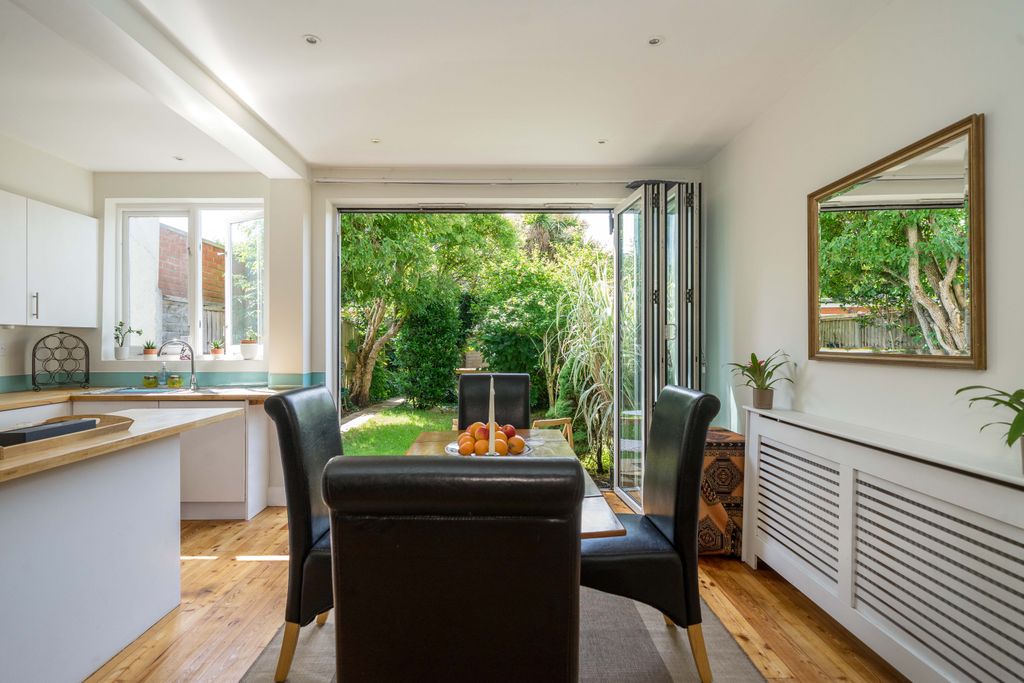 Property photo 2 of 37 2