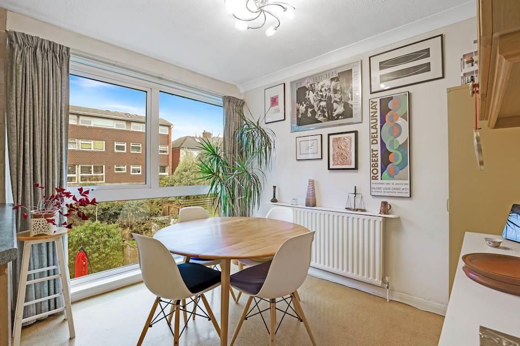 Property photo 3 of 14 14-621Cjhpropwpen - 32 Hall Drive - 7-Small.Jpg