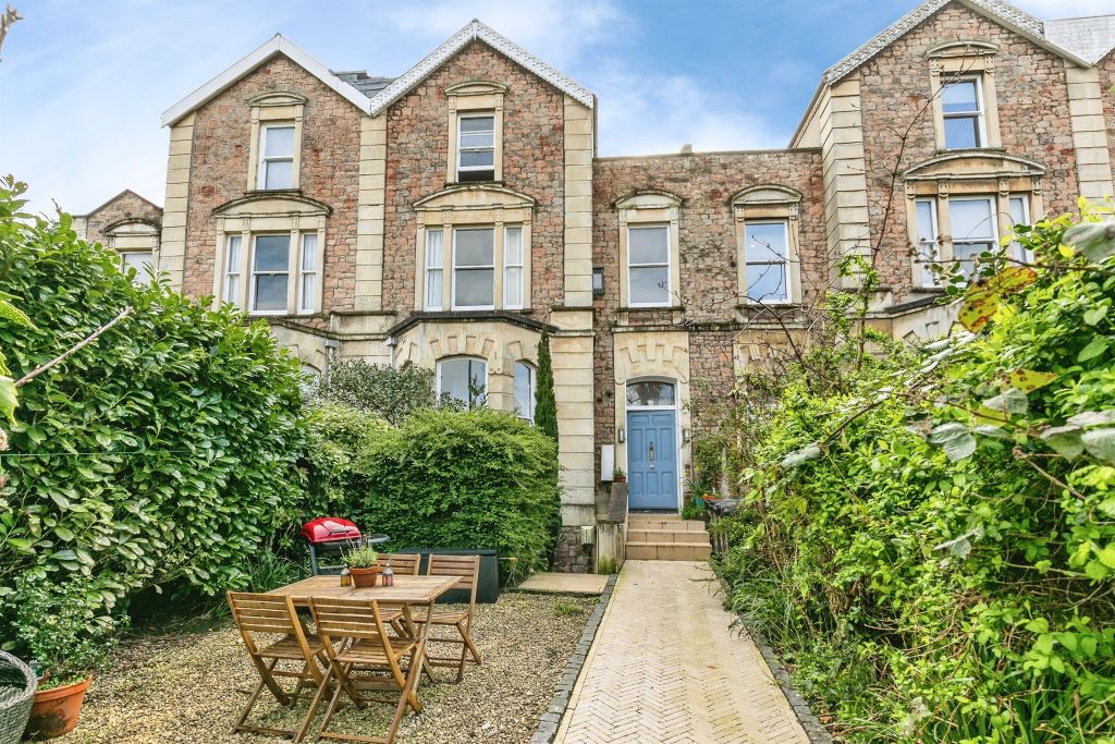 Property photo 1 of 19