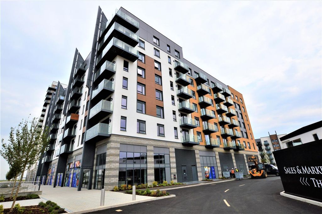 Property photo 2 of 6