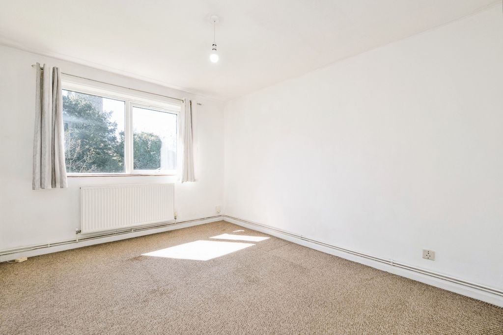 Property photo 3 of 20 Pbox-Img.Jpg