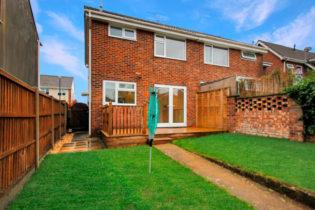 Property photo 2 of 10