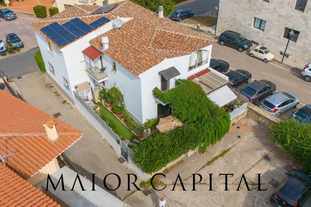 Property photo 2 of 38