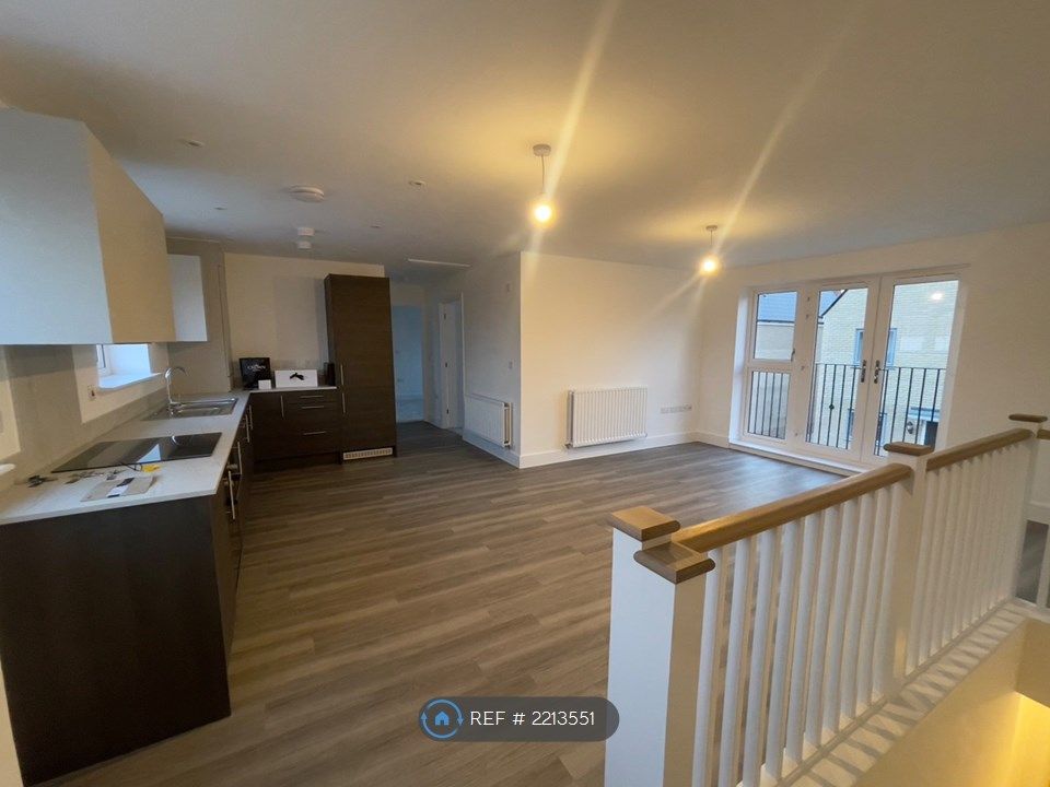 Property photo 2 of 8