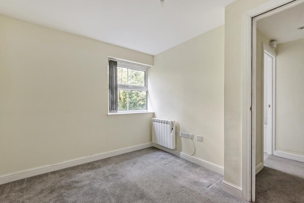 Property photo 2 of 9 Bedroom