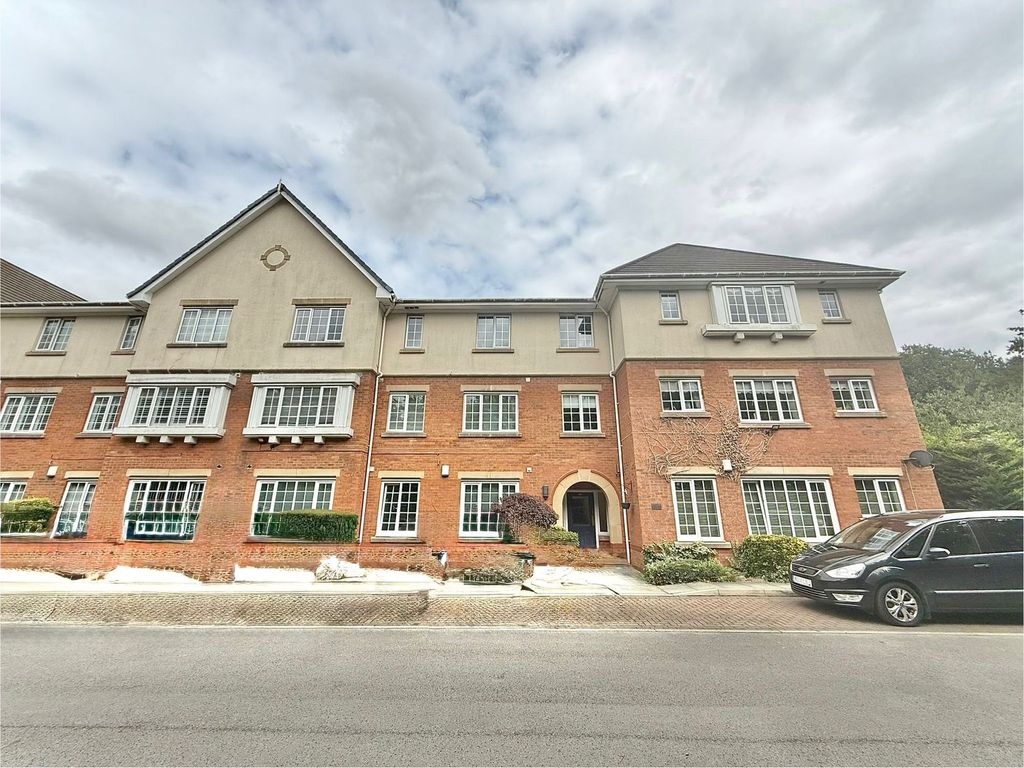 Property photo 1 of 11
