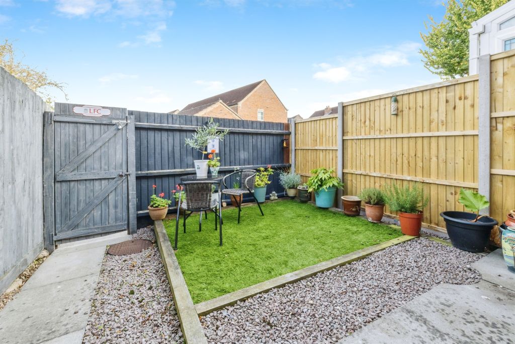 Property photo 2 of 17