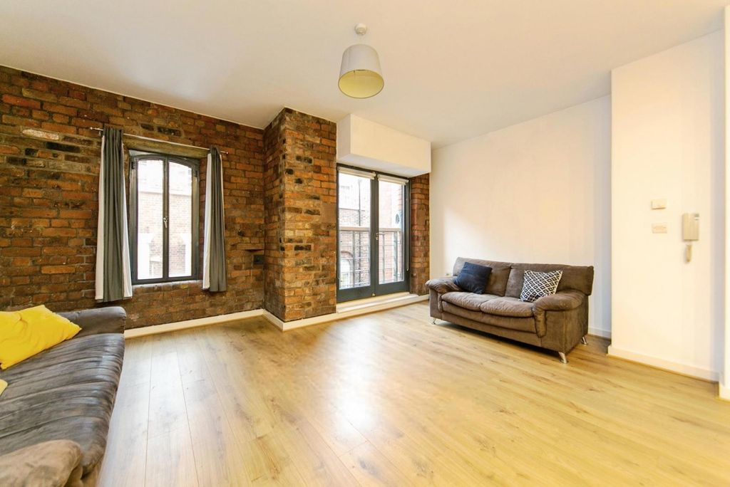 Property photo 2 of 11 Pbox-Img.Jpg