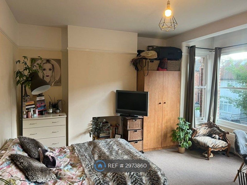 Property photo 2 of 6