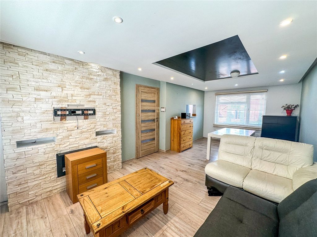 Property photo 2 of 12 Picture No. 02