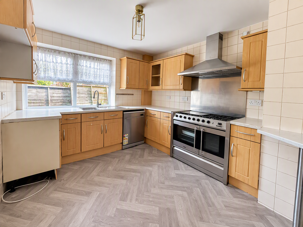 Property photo 1 of 20 Kitchen