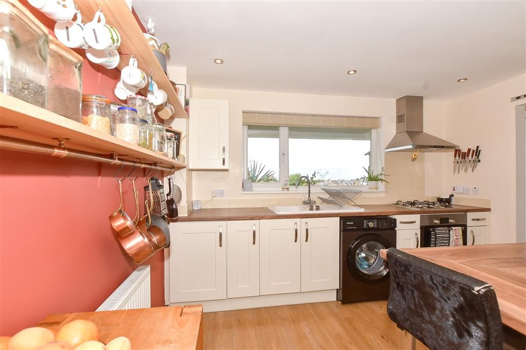 Property photo 2 of 14 Kitchen