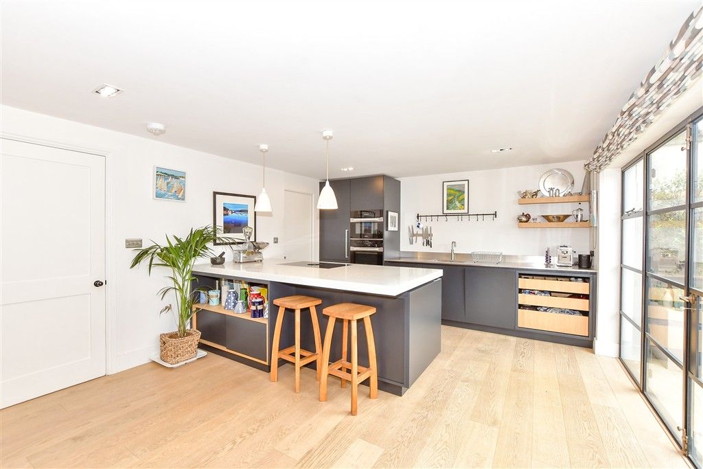 Property photo 2 of 18 Kitchen/Dining Room