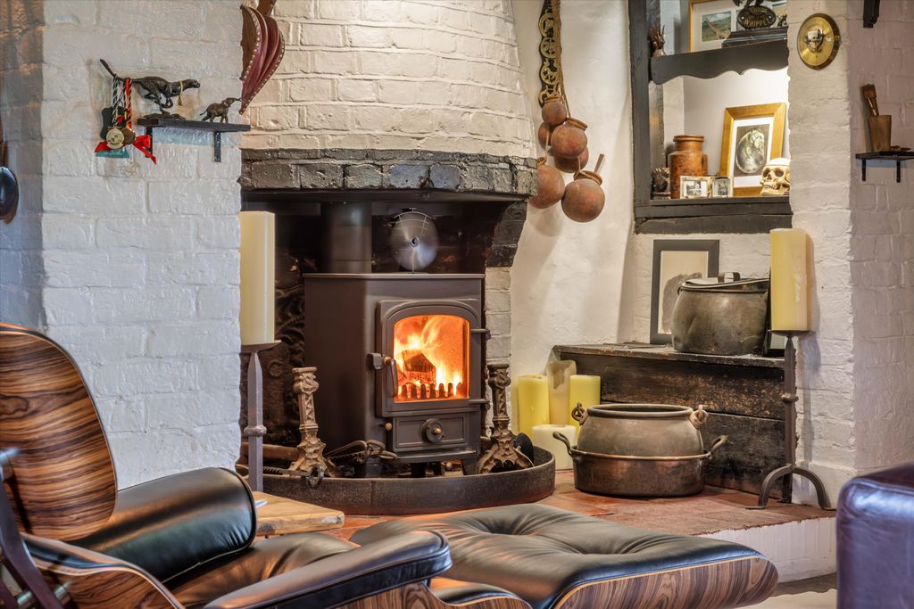 Property photo 3 of 35 Image