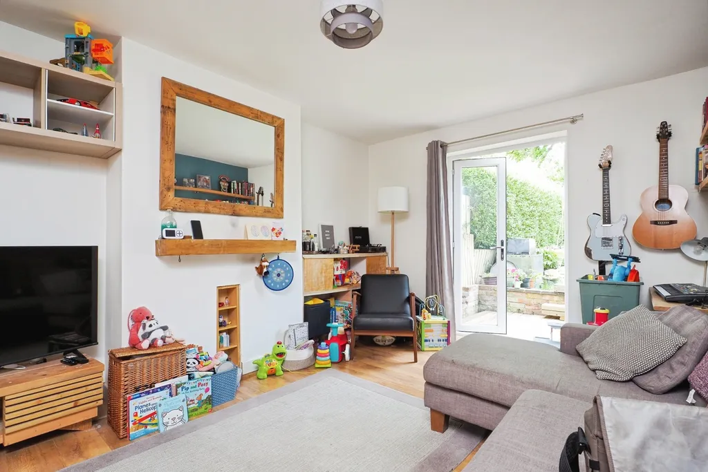 House in Nottingham, Lenton Abbey - More
