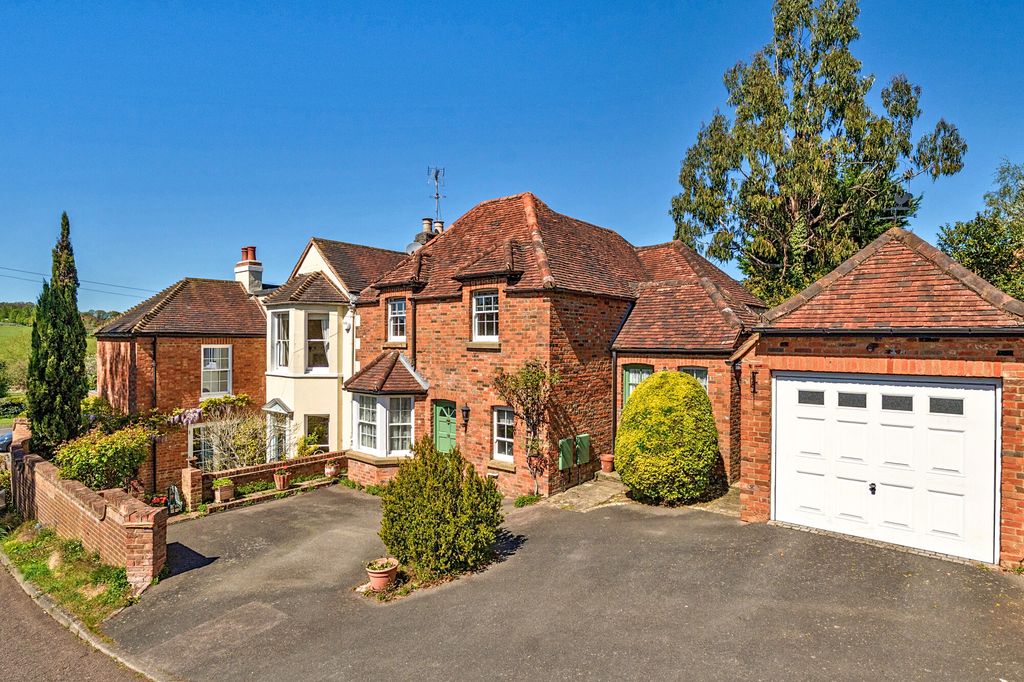 Property photo 2 of 13