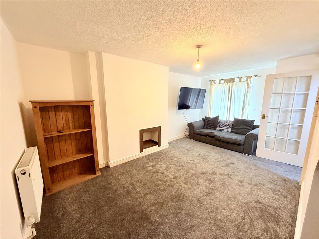 Property photo 2 of 11 Tempimageztixyg.Jpg
