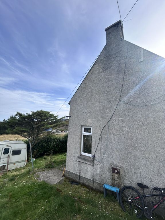 Property photo 2 of 31