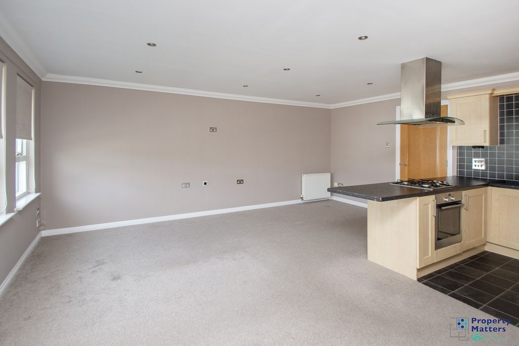 Property photo 3 of 14 Open Plan Lounge/Kitchen