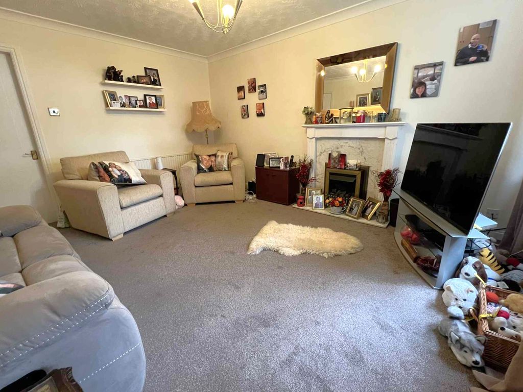 Property photo 3 of 15