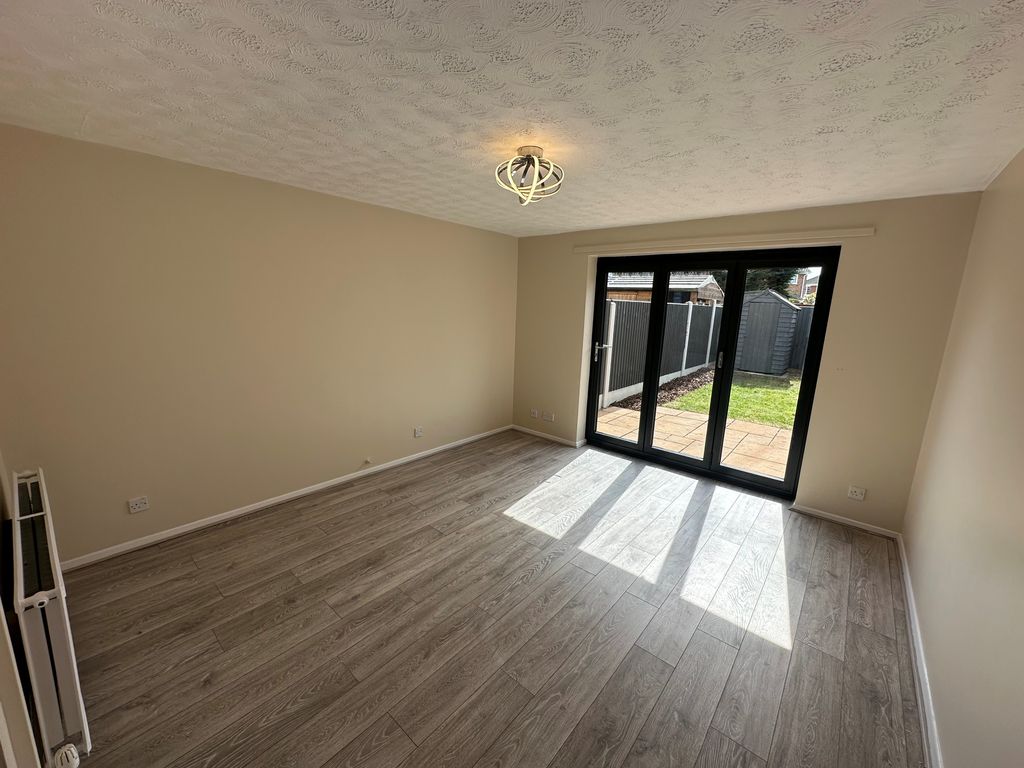 Property photo 2 of 8 Living Room