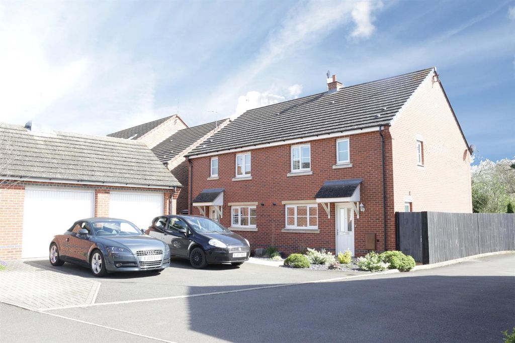 Property photo 1 of 15 Front Of House