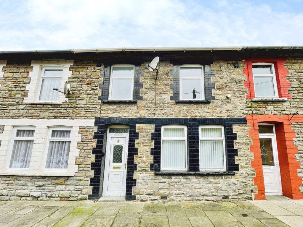 Property photo 1 of 13 External