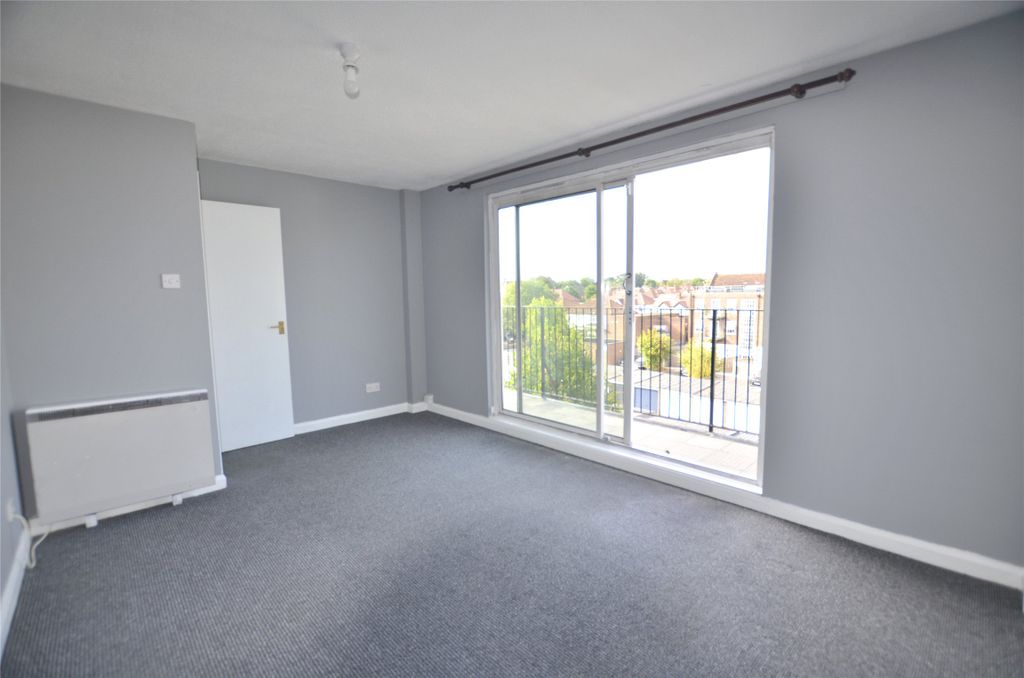 Property photo 1 of 16 Picture No. 09