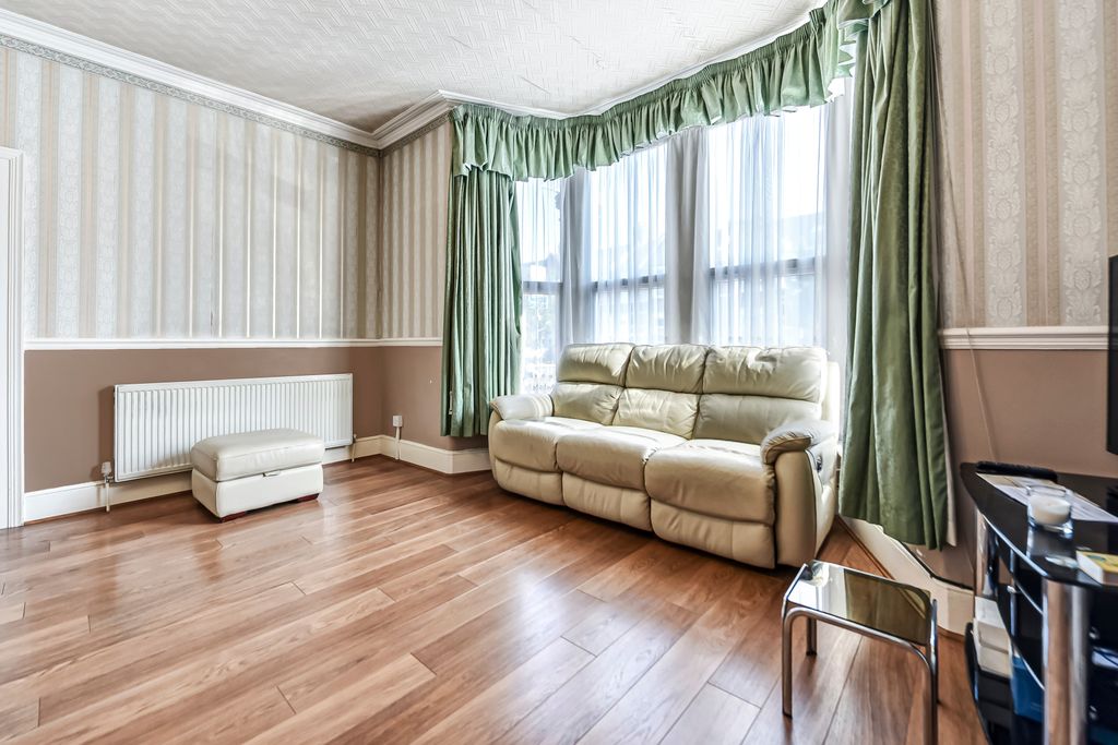 Property photo 2 of 15