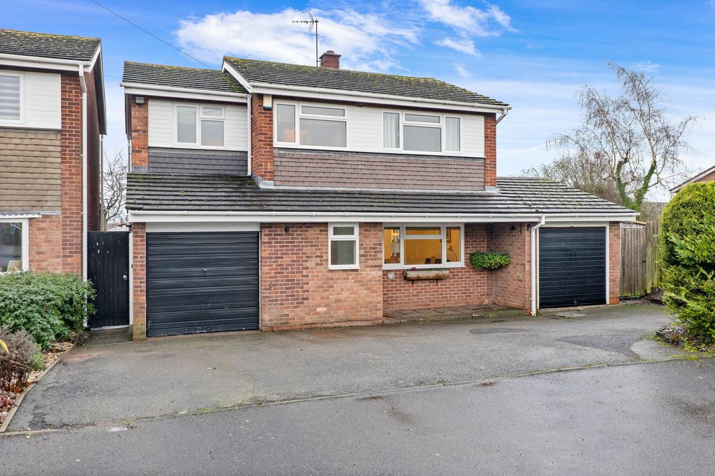 Property photo 1 of 16