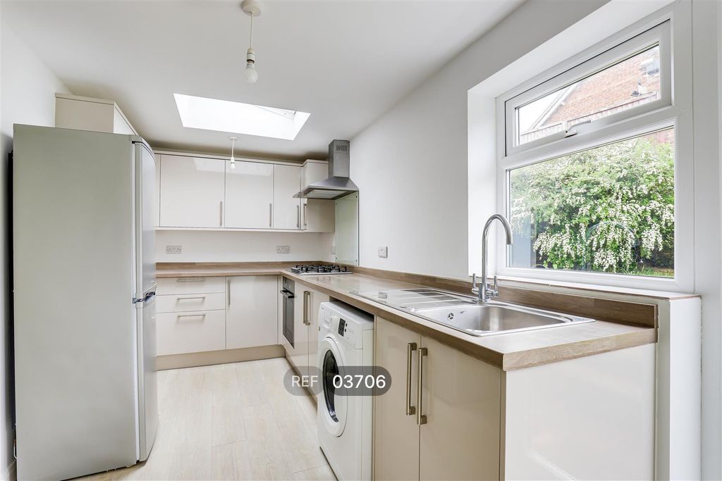 Property photo 2 of 17 Kitchen