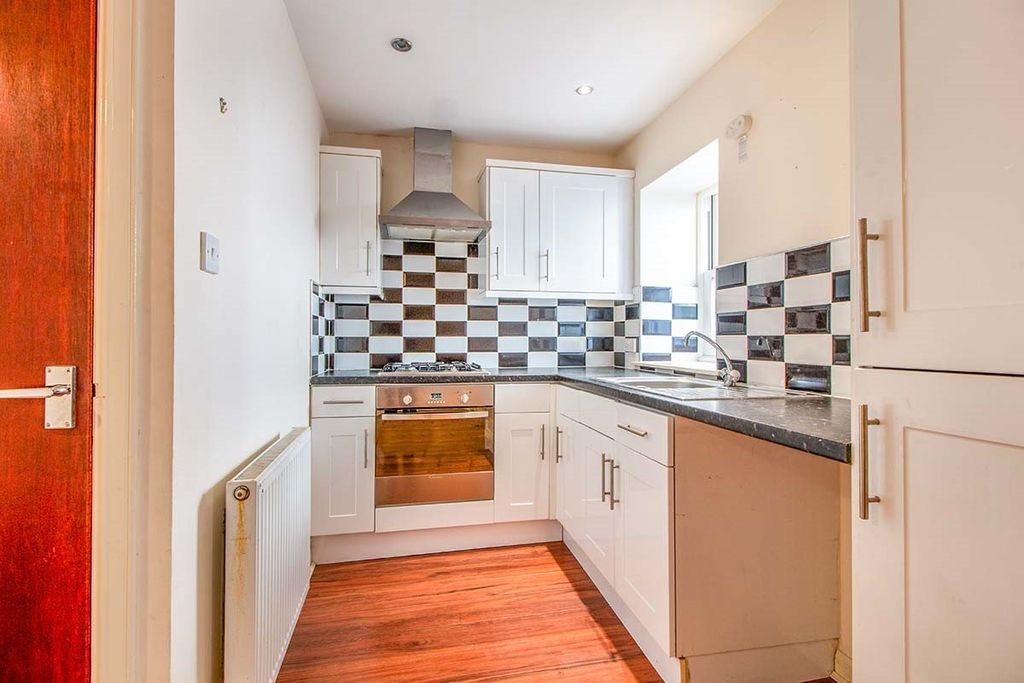 Property photo 3 of 8 Picture No. 05